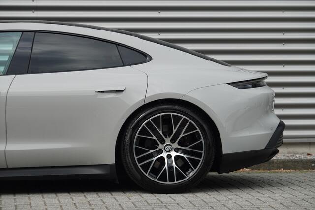 Porsche Taycan Performance 84 kWh | Warmtepomp | Panoramadak | Adaptive Cruise Control | Krijt | Luchtvering | Comfortstoelen |