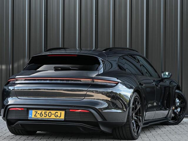 Porsche Taycan Sport Turismo 4S 79 kWh | Panoramdak | Bose | HUD | Camera | Night Vision | Carbon Interieur | Sport Chrono | Achterasbesturing | 14-Wegs Memory Seats | Stoelverwarming V+A | Passagiers Display |