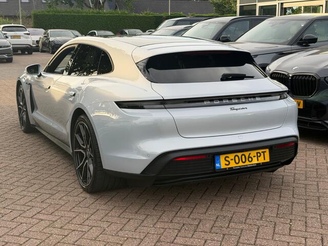 Porsche Taycan Sport Turismo 93 kWh / SoH 94,1% / Panoramadak / 360Camera / Luchtvering / Sportchrono / 21'' / Adaptieve Stoelen / Bose / Stoel+Stuurverwarming / Dodehoek / DAB / ACC / Warmtepomp