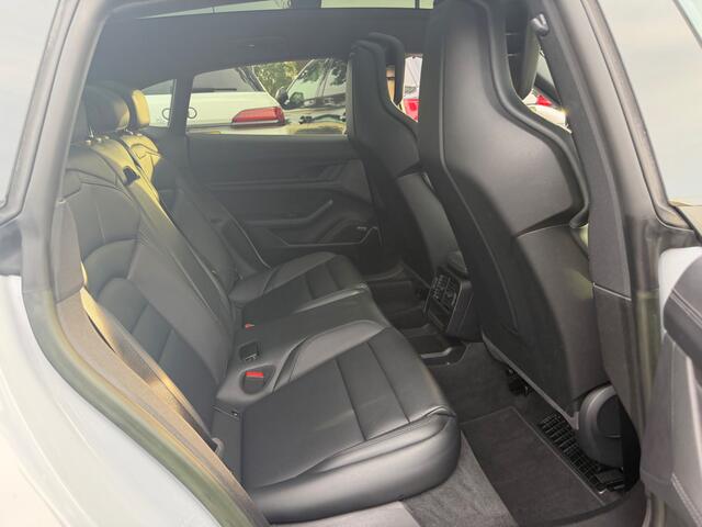 Porsche Taycan Sport Turismo 93 kWh / SoH 94,1% / Panoramadak / 360Camera / Luchtvering / Sportchrono / 21'' / Adaptieve Stoelen / Bose / Stoel+Stuurverwarming / Dodehoek / DAB / ACC / Warmtepomp