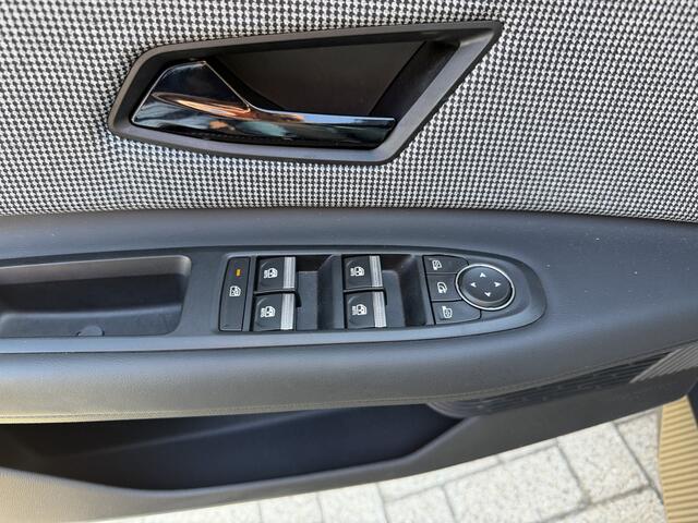 Renault 4 comfort range iconic 52 kWh full option