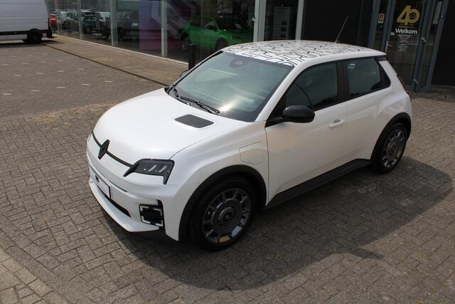 Renault 5 urban range Night & Day 40 kWh | Serie Limitee | Daksticker | Pack Winter | Uit voorraad leverbaar