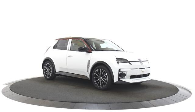 Renault 5 comfort range iconic cinq 52 kWh Harman Kardon premium audio / Nwe auto