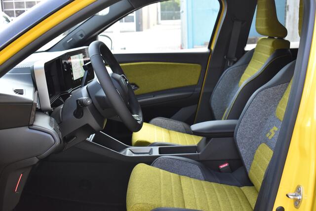 Renault 5 Iconic cinq | Achteruitrijcamera | Elektrisch verwarmbare voorstoelen | ISOFIX-bevestigingssysteem voor kinderzitjes op passagiersstoel en op de twee buitenste zitplaatsen achter