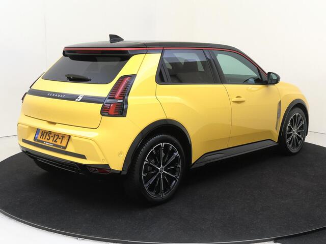 Renault 5 comfort range iconic cinq 52 kWh Navigatie | Stoelverwarming | Stuurverwarming | 1ste Eigenaar | Camera