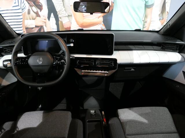 Renault 5 urban range evolution 40 kWh - Demo! - Beschikbaar per 12-03-2026 - All seasons - Verwarme voorstoelen - Sensor achter