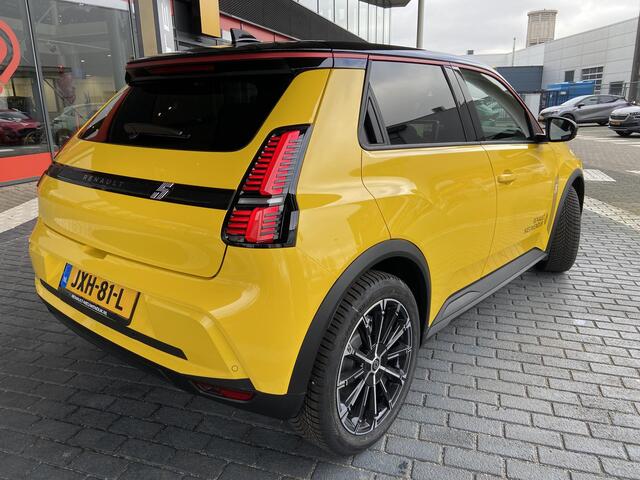 Renault 5 comfort range techno 52 kWh / 410 WLTP / 150PK / DEMO / PACK WINTER / ALL WEATHER BANDEN / 18" INCH CHRONO VELGEN /