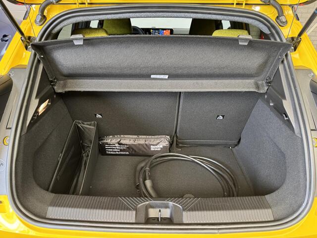 Renault 5 urban range Iconic Cinq 40 kWh | DEMO | Harman / Kardon | Stoelverwarming | Adaptive Cruise Control | Beschikbaar vanaf 09-26 |