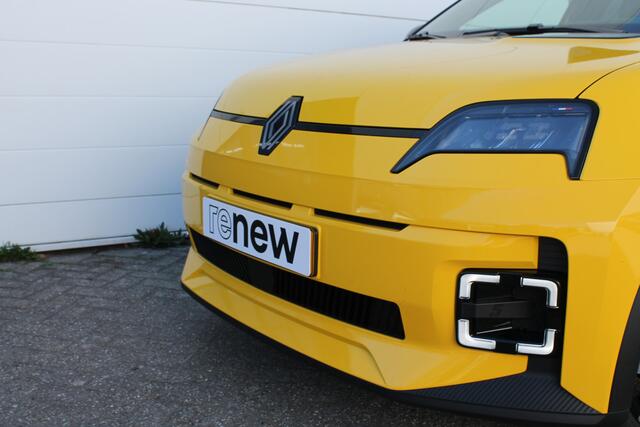 Renault 5 Comfort Range 150 PK TECHNO 52 kWh | 4 seizoensbanden | Pack winter | NIEUW OP VOORRAAD