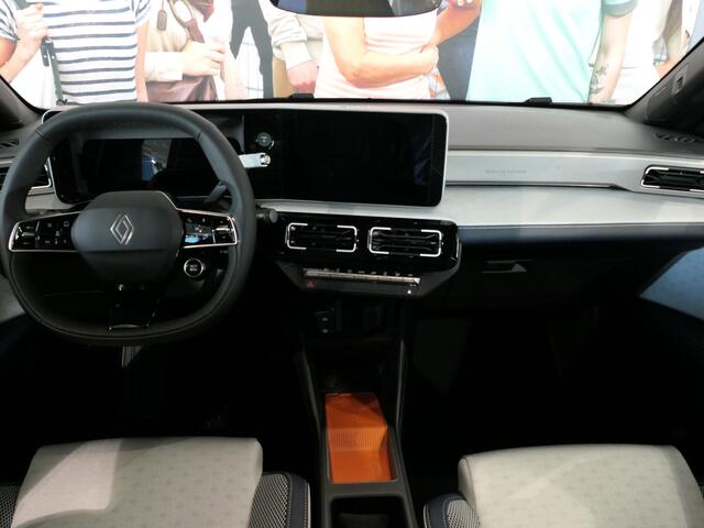 Renault 5 comfort range Roland-Garros 52 kWh - DEMO! - Dodehoek - Harman Kardon audio - Uitparkeer en uitstapwaarschuwing