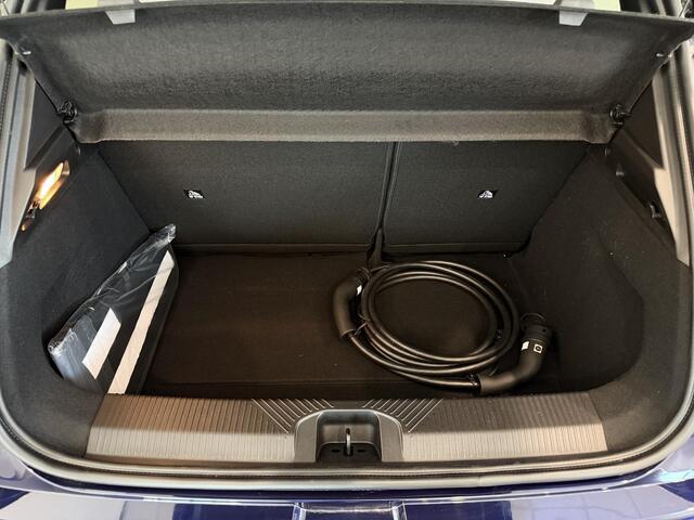 Renault 5 Comfort Range Roland Garros 52 kWh | Harman/Kardon | Pack Safety & Advanced Driving Assist | Van: ¤ 38.459,- nu rijklaar voor: ¤37.159,-