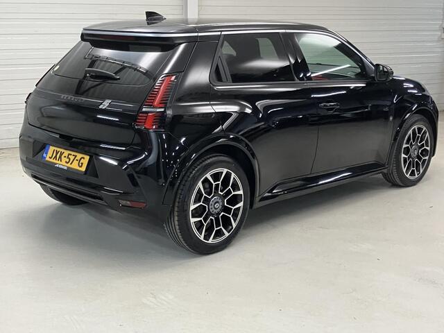 Renault 5 comfort range Roland-Garros 52 kWh / Demonstratieauto / 410 KM WLTP / Google Maps Navigatie / Camera / Stoel- en Stuurverwarming / Climate Control / Adaptive Cruise Control /