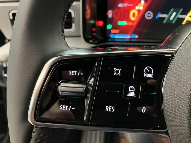 Renault 5 comfort range Roland-Garros 52 kWh / Demonstratieauto / 410 KM WLTP / Google Maps Navigatie / Camera / Stoel- en Stuurverwarming / Climate Control / Adaptive Cruise Control /