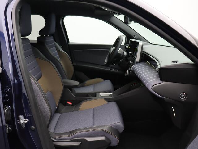 Renault 5 Techno Urban range | Achteruitrijcamera | ISOFIX-bevestigingssysteem voor kinderzitjes op passagiersstoel en op de twee buitenste zitplaatsen achter | LED-dagrijverlichting met specifiek vormgegeven lichtsignatuur