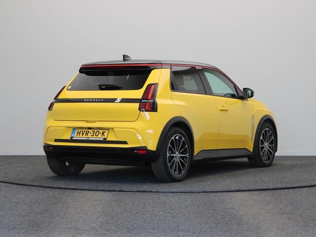 Renault 5 comfort range techno 52 kWh | Stoel-stuur verwarming | Adaptieve cruise control | Achteruitrijcamera | Warmtepomp |