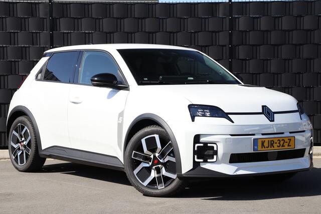 Renault 5 comfort range techno 52 kWh EV | Demo | 5 jaar garantie | Adap. Cruise | Camera | Navigatie | Warmtepomp