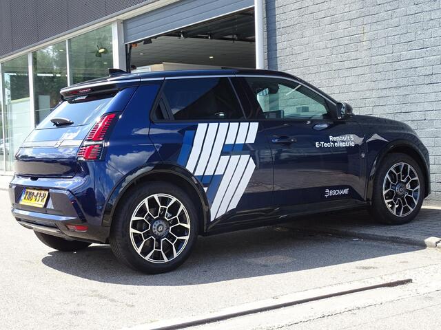 Renault 5 comfort range Roland-Garros 52 kWh | Demo | Pack Safety & Advanced Driving Assist / Harman Kardon audio / Two-tone metallic