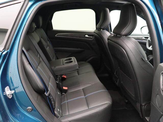 Renault Arkana Mild hybrid 160pk Esprit Alpine | BOSE | Elek. bedienbare schuif- kanteldak | 360 graden camera | Lane assist |
