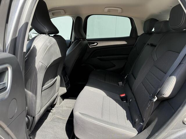Renault Arkana 1.6 E-Tech Hybrid 145 Intens / All Season Banden / Adaptieve Cruise Control / Achteruitrijcamera / Navigatie / Dodehoek Detectie