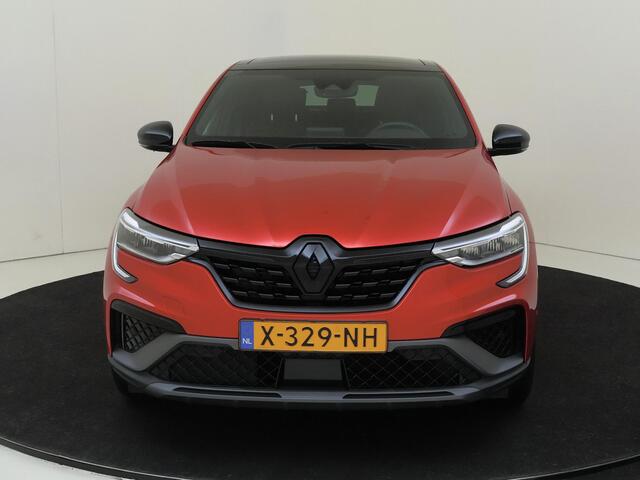 Renault Arkana 1.6 E-Tech hybrid 145 E-Tech engineered |AUTOMAAT | Trekhaak| Cruise & Climate Control| Navigatie | Panoramisch dak