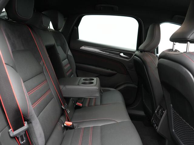 Renault Arkana 1.6 E-Tech R.S. Line Hybrid 158pk Dealer O.H | Adaptive Cruise | Camera | Alcantara Sportstoelen Verwarmd | Keyless | Blis | Draadloos Laden | Sportstuur Verwarmd | Navigatie | DAB |