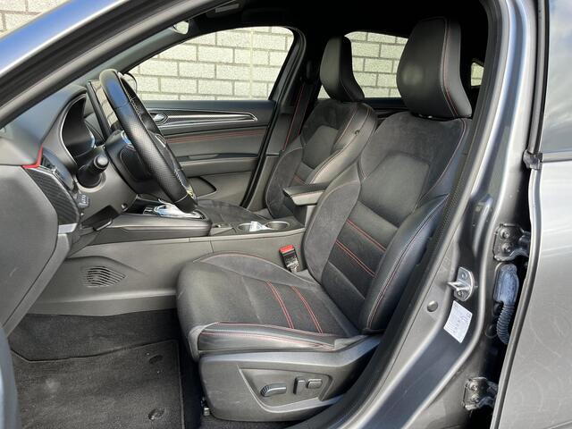 Renault Arkana 1.6 E-Tech Hybrid 145 R.S. Line | Achteruitrijcamera | Stoel + stuurverwarming | Apple Carplay / Android Auto | Adaptieve Cruise Control |