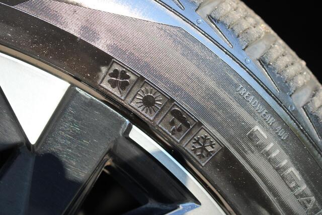 Renault Arkana 1.6 E-Tech full hybrid 145 esprit Alpine | Elektrische Stoelen | Dodehoeksensor | All Seasons | Rondomzicht | Navigatie | Apple/Android Auto