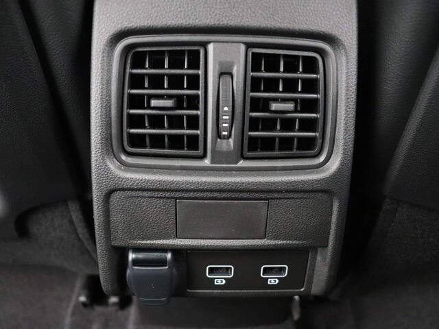 Renault Arkana E-Tech hybrid 145 E-Tech engineered | NL-auto | Panoramadak | Leder | Elektrisch verstelbare stoelen | 9,3 inch | Stoel en stuur verwarming |