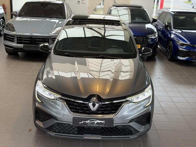 Renault Arkana 1.6 E-Tech Hybrid R.S. Line / Pano / Cam / Keyless