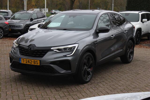 Renault Arkana 1.3 TCe 140 R.S. Line / Camera / Leder / 18'' / Bose / Keyless / Sfeerverlichting / Navigatie / Dodehoek / DAB / ACC / Stoelverwarming