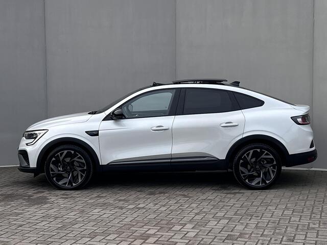 Renault Arkana 1.6 E-Tech full hybrid 145 esprit Alpine / Fabrieksgarantie tot 04-2026* / Dealer onderhouden / Elektrische stoelen / Elektrisch glazen schuifdak / Stuur- en stoelverwarming / Camera / 19" LM wielen /