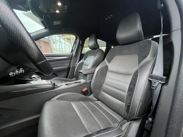 Renault Arkana 1.6 E-Tech hybrid 145PK E-Tech engineered / Dealer onderhouden / Adaptive Cruise / Elek. stoelen / Stoel+Stuurverw. / Camera /