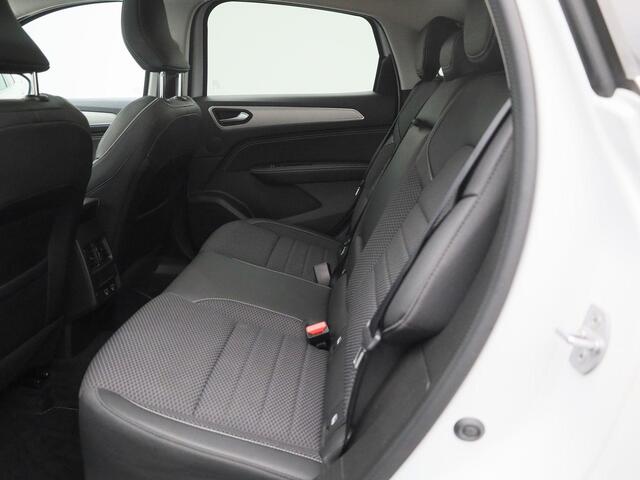 Renault Arkana 1.6 E-Tech hybrid 145 techno | Glazen Schuif-/Kanteldak | Stoel- & Stuurwielverwarming | Blind Spot Warning | Camera | PDC Rondom | 9,3" Full-Map Navigatie | Keyless | LED Pure Vision | 18" LMV | Apple Carplay & Android Auto