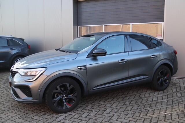 Renault Arkana 1.6 E-Tech Hybrid 145 R.S. Line, Stoel & Stuurverwarmd, Camera, inklapbare Trekhaak