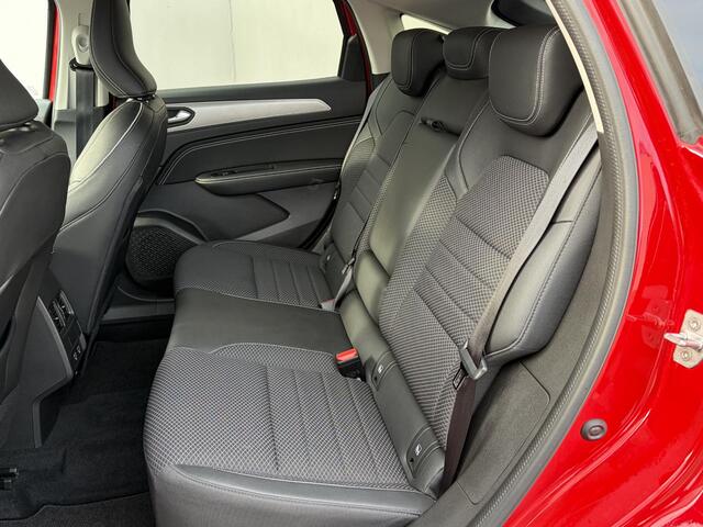 Renault Arkana 1.6 E-Tech Hybrid 145 Intens / Adaptieve cruise control / Achteruitrijcamera / Navigatie / Dodehoek detectie