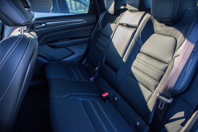 Renault Arkana E-Tech hybrid 145 E-Tech engineered I trekhaak I all season banden I fabrieksgarantie tot 12-2027 max. 100.000 km