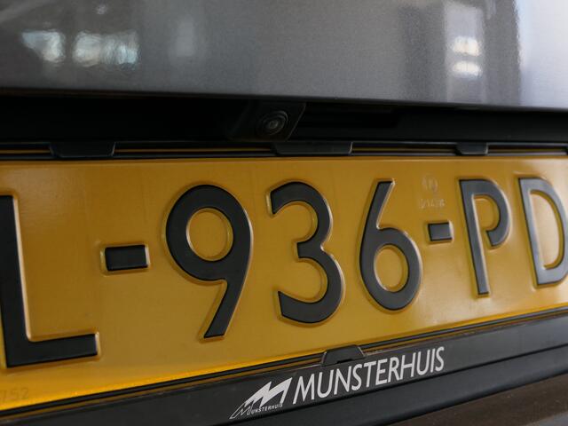 Renault Arkana 1.6 E-Tech Hybrid 145 R.S. Line - DEALER ONDERHOUDEN! - Trekhaak - Bose Audio - Dodehoek - Parkeerassistent