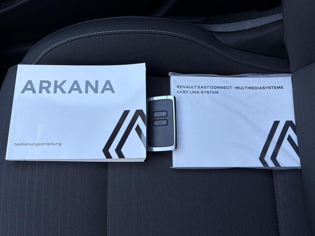 Renault Arkana 1.3 TCe 140 EDC Automaat / Apple Carplay & Android Auto / Achteruitrijcamera / Cruise Control / Keyless entry en go / Automatische Airco / 17" Lichtmetalen velgen