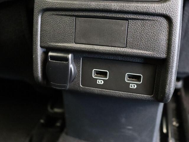 Renault Arkana E-Tech Hybrid 145pk R.S. Line | Stoel en stuur verwarming | Climate Control | Navigatie | Lederen bekleding | Elektrisch verstelbare stoel | Apple carplay/Andoid auto |