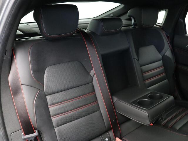 Renault Arkana E-Tech Hybrid 145pk R.S. Line | Stoel en stuur verwarming | Climate Control | Navigatie | Lederen bekleding | Elektrisch verstelbare stoel | Apple carplay/Andoid auto |