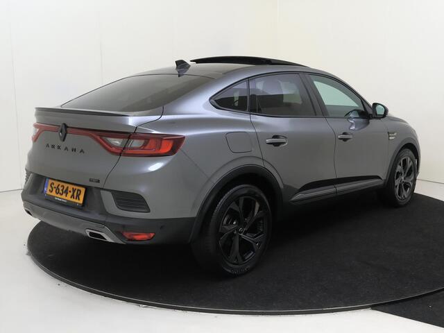Renault Arkana 1.6 E-Tech hybrid 145 E-Tech engineered | Apple Carplay/Android | cruise control adaptief | dodehoek detectie | electronic climate control | LED koplampen | lederen/microvezel bekleding | lichtmetalen velgen 18" | navigatiesysteem | rijstrooksensor met co