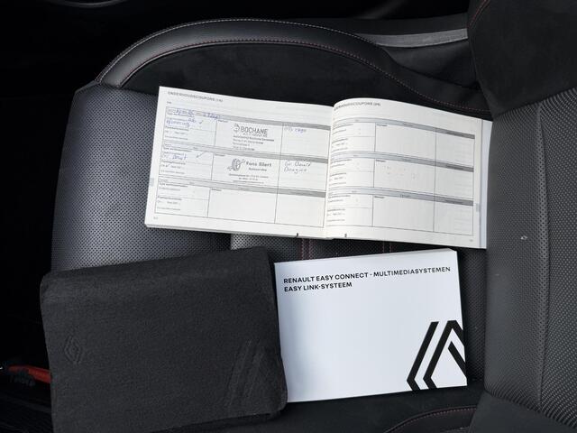 Renault Arkana 1.3 mild hybrid 160 R.S. line / Stoelverwarming / Apple Carplay / Achteruitrijcamera / Bose Geluidsinstallatie / Cruise Control Adaptief / Dode Hoek Detectie / Navigatie