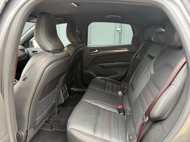 Renault Arkana 1.3 mild hybrid 160 R.S. line / Stoelverwarming / Apple Carplay / Achteruitrijcamera / Bose Geluidsinstallatie / Cruise Control Adaptief / Dode Hoek Detectie / Navigatie