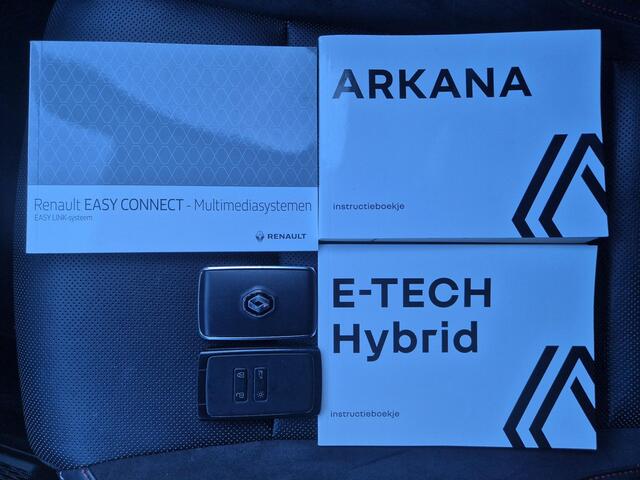 Renault Arkana 1.6 E-Tech Hybrid 145 R.S. Line / Schuifdak / Navigatie / Camera / Elektrische stoelen / 18" LM wielen / Adaptief cruise control / Stuur- & Stoel verwarming / Keyless Entry/Start / Climate control / Draadloze telefoon lader /