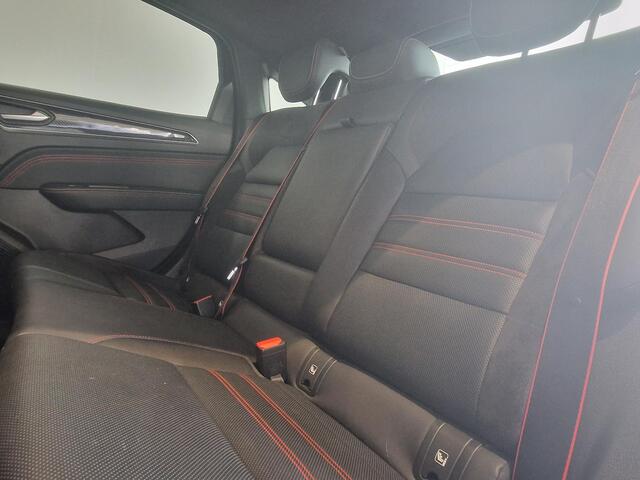 Renault Arkana 1.6 E-Tech Hybrid 145 R.S. Line | TREKHAAK | ALL SEASON BANDEN | STOEL/STUUR VERWARMING | NAVIGATIE |