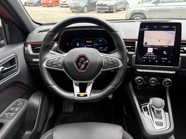 Renault Arkana 1.6 E-Tech Hybrid 145 R.S. Line | NAP | Trekhaak | Bose Audio | Elektrisch glazen schuif-/kanteldak | Stoelverwarming | Elektrische stoelen | DAB | Climate Control | Cruise adaptief |