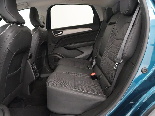 Renault Arkana 1.6 E-Tech Hybrid 145 Intens | Panoramadak | Half leder | Carplay | Adaptive cruise | Dodehoek detectie | Camera | Park assist | Climate control | Trekhaak