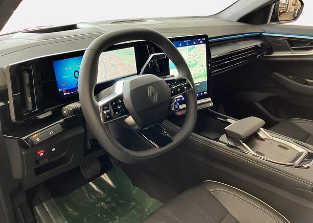 Renault Austral 1.2 E-Tech full hybrid 200 iconic - pack advanced driving assist / pack harman kardon / panoramisch vast glazen dak / two-tone kleurstelling