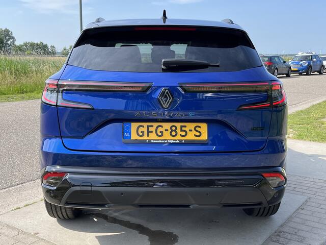 Renault Austral 1.2 E-Tech full hybrid 200 iconic esprit Alpine / Panorama dak / Harman/Kardon / Keyless / Blind spot warning /