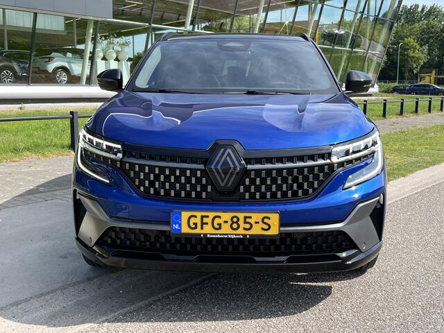 Renault Austral 1.2 E-Tech full hybrid 200 iconic esprit Alpine / Panorama dak / Harman/Kardon / Keyless / Blind spot warning /
